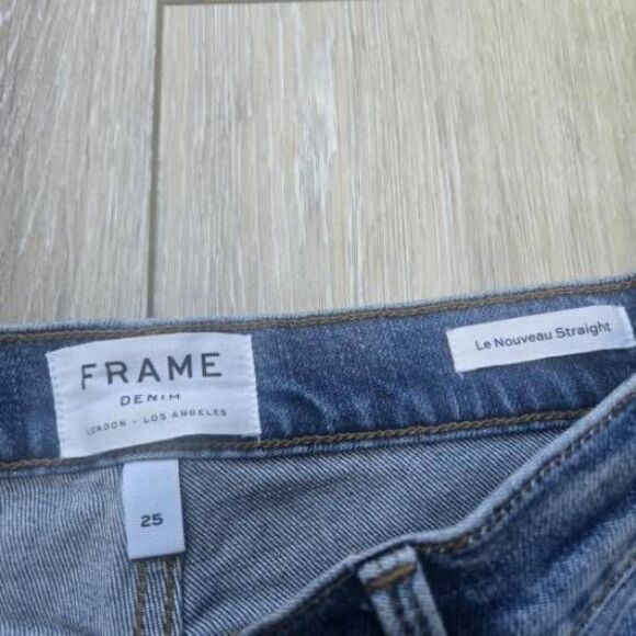 Frame Denim zig zag hem cropped jeans Le Nouveau Straight STYLE: GENESIS - Picture 3 of 10